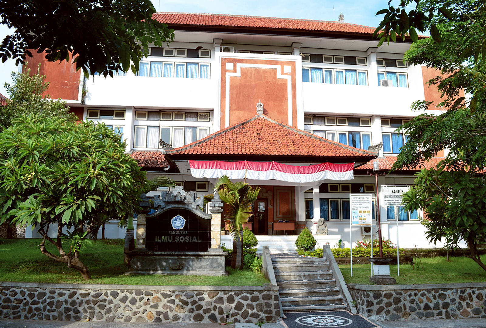 Faculty of Law and Social Sciences